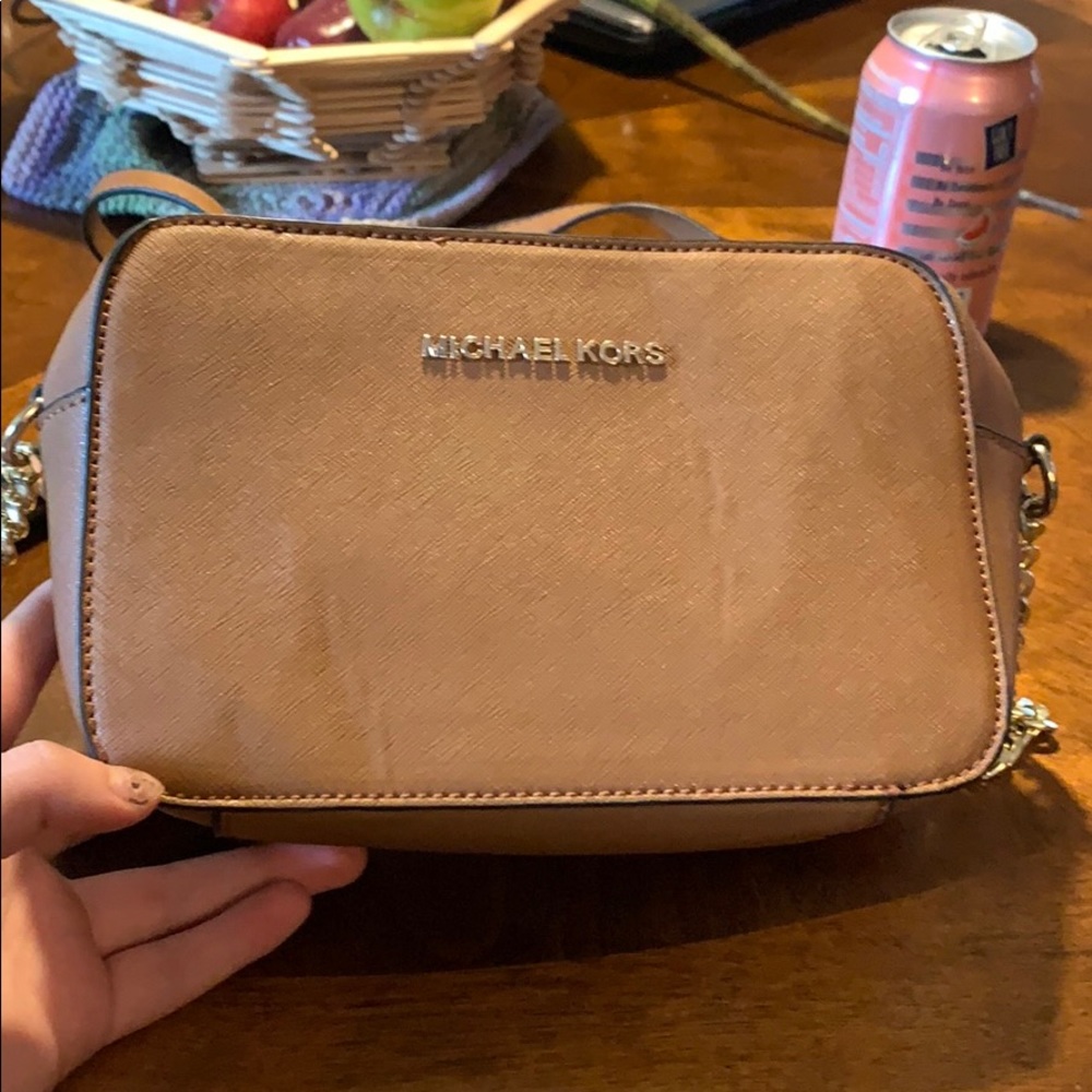 Michael Kors Jet Set crossbody bag!